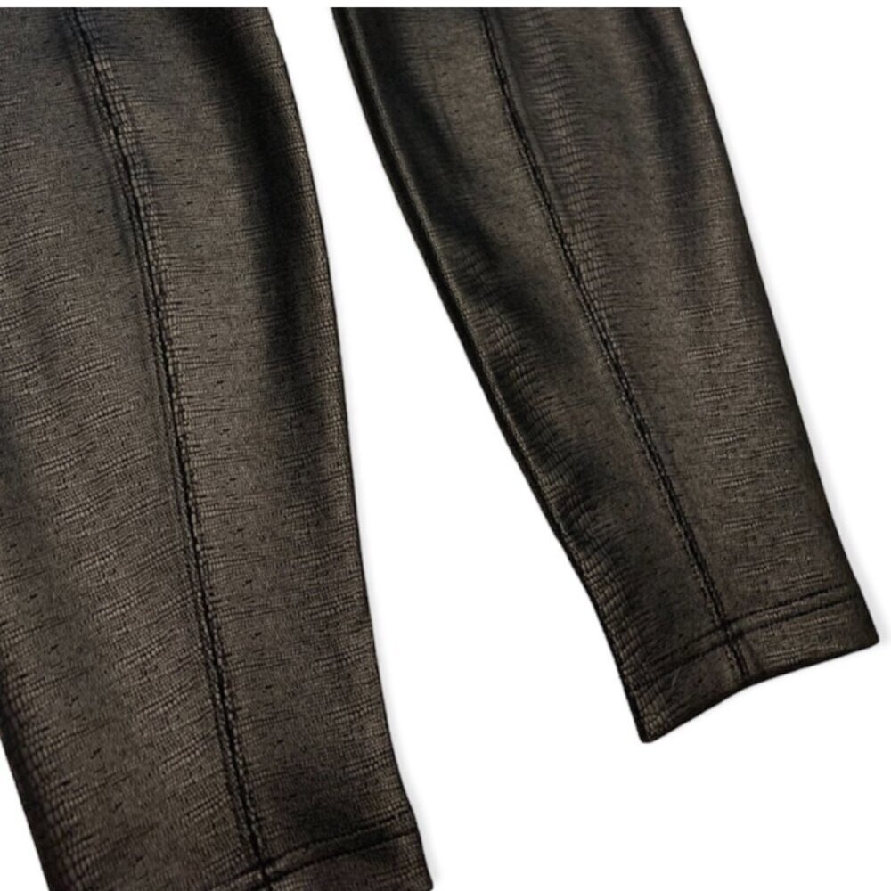 WHITE HOUSE BLACK MARKET Textured Vegan Leather Runway Legging Black Python 4 - Picture 6 of 11